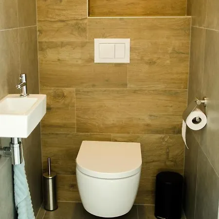 De Wielen 70 ホテル シント・マールテン